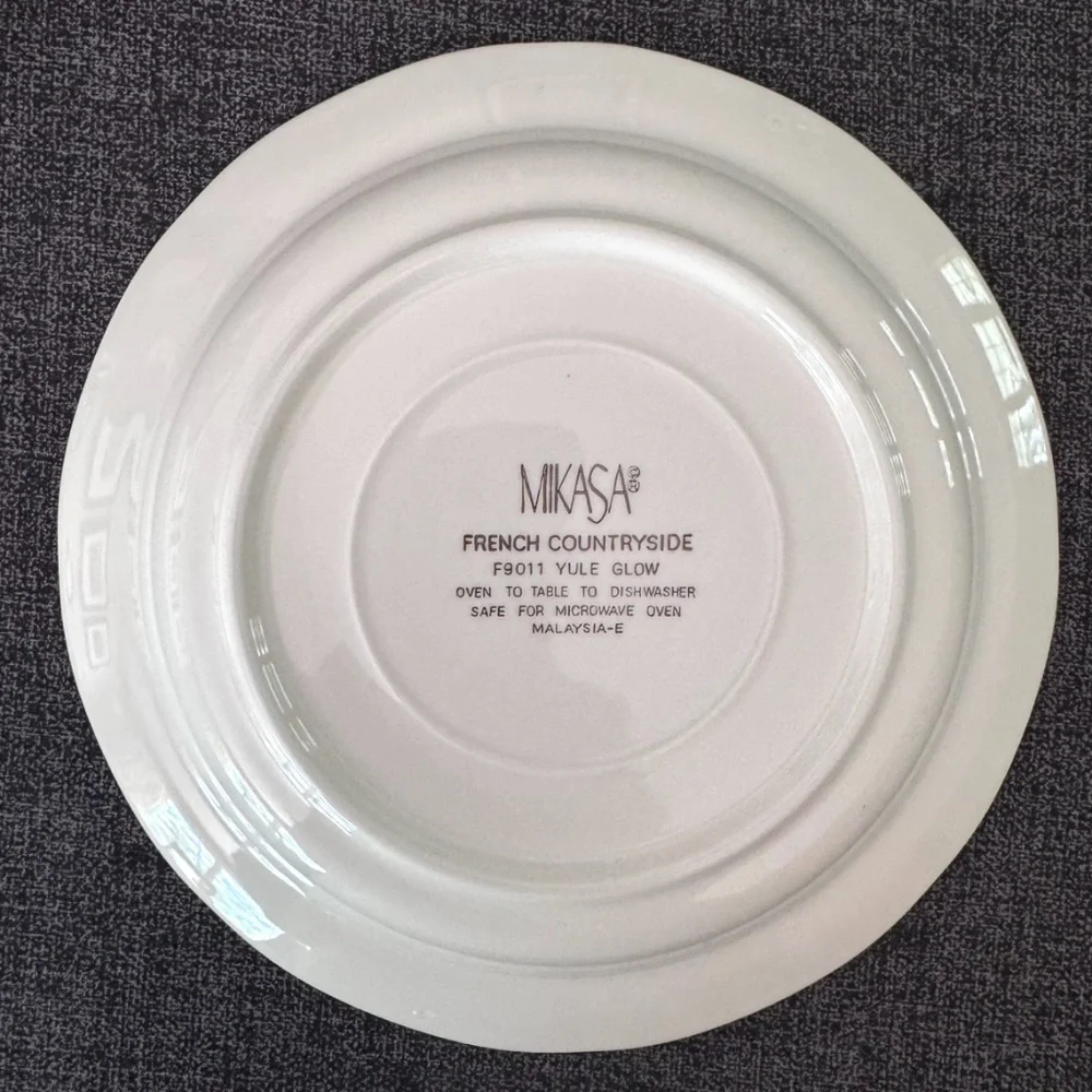 Mikasa French Countryside Yule Glow F9011 Vintage Salad Plate